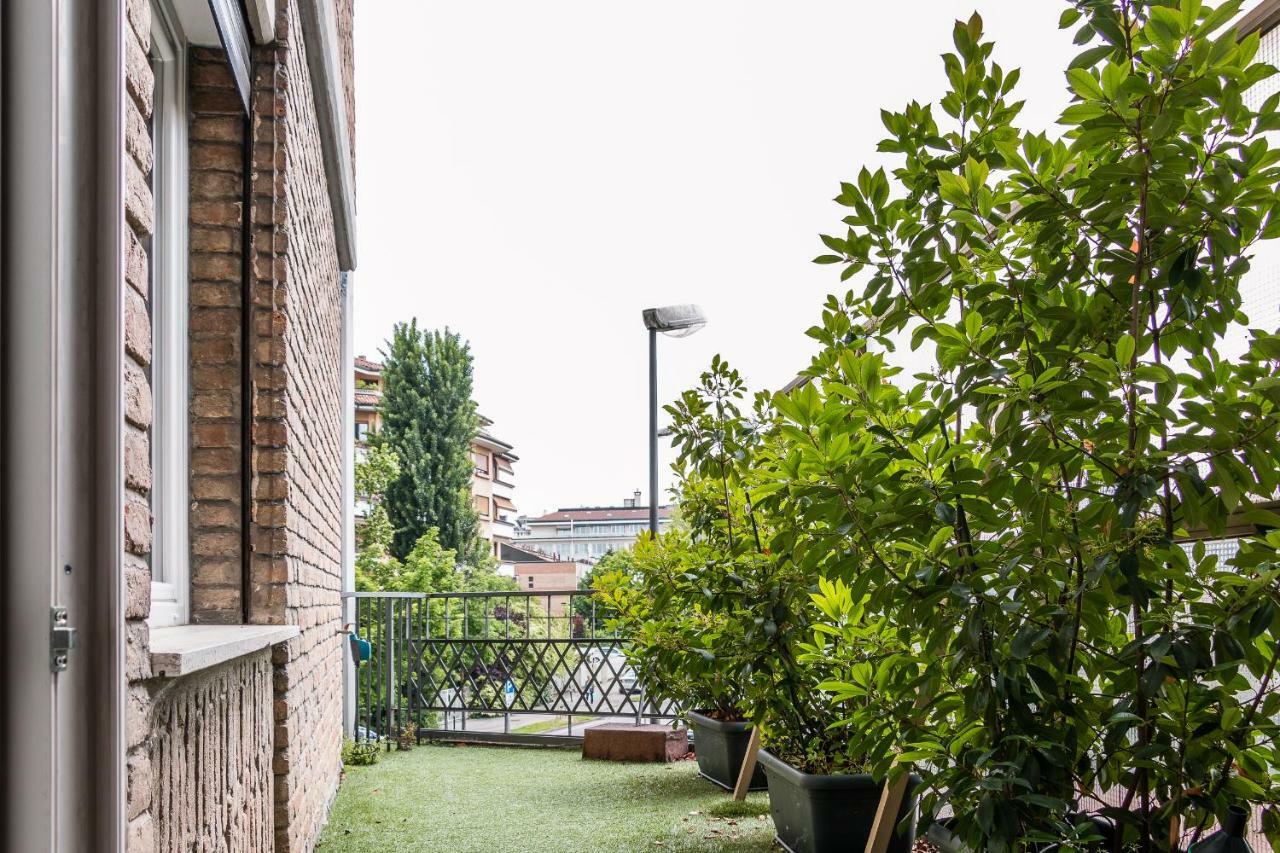 Color Notes Close To @Treviso Train Station Bagian luar foto